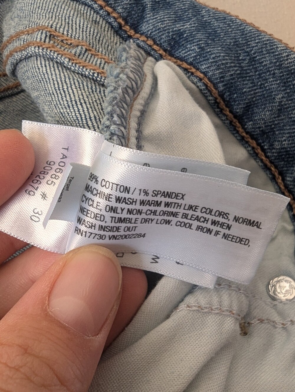 Universal Thread Medium Wash Cutoffs - Picture 8 of 9